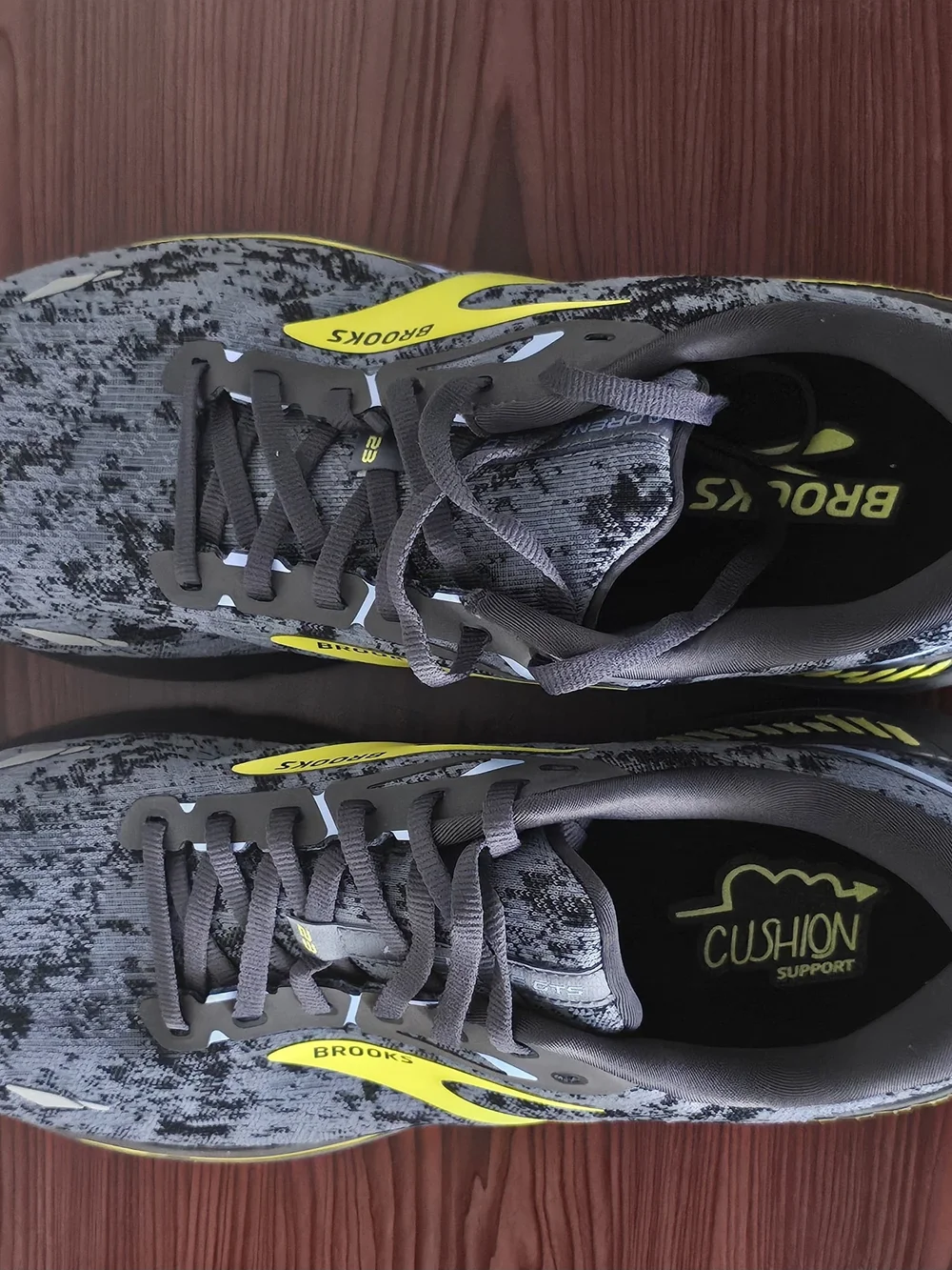 Men's Brooks Gray and Yellow Running Shoes with Cushion Support